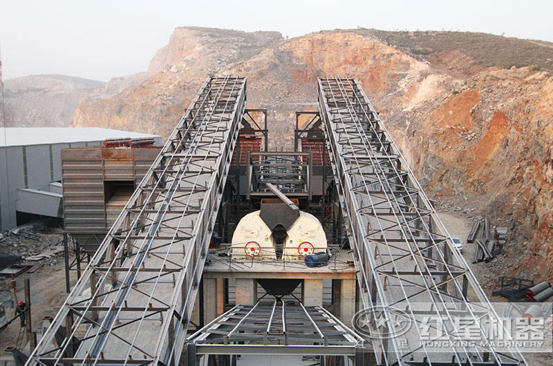 日产1.5万吨河卵石制砂生产线现场：PCZ1920重锤破特写，一次成型，简化流程 