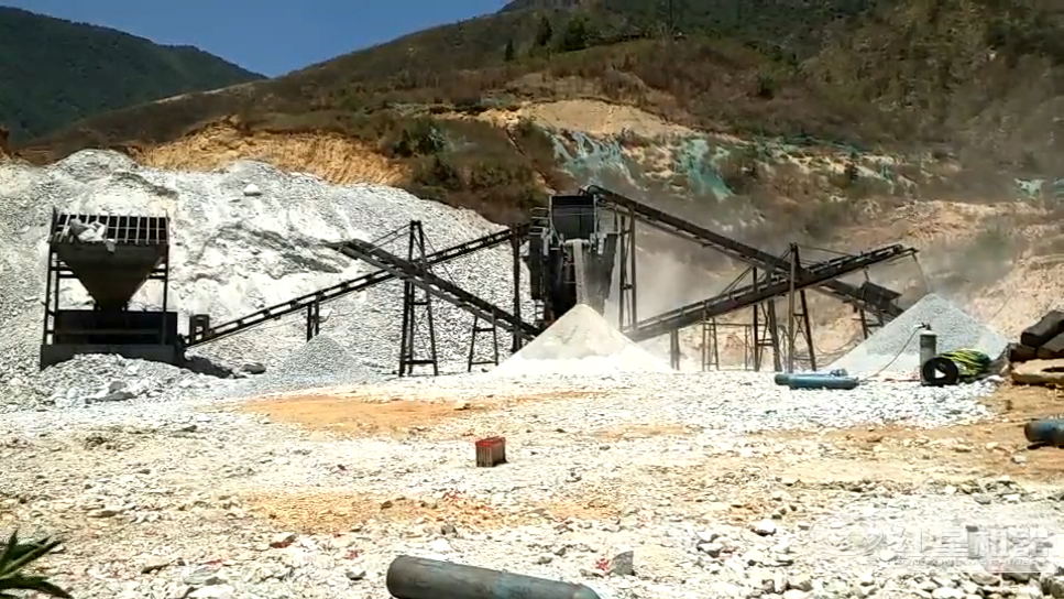 湖南时产200吨石灰石移动破碎生产线